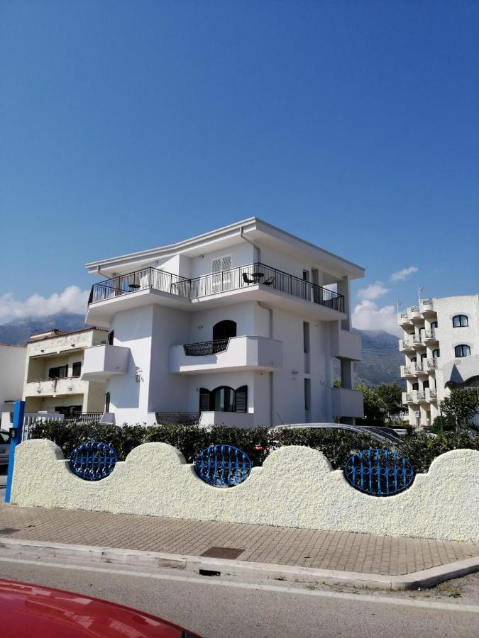 Hotel Tirreno Formia Esterno foto