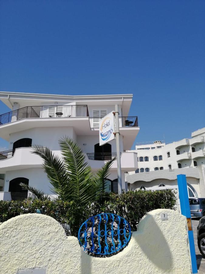 Hotel Tirreno Formia Esterno foto
