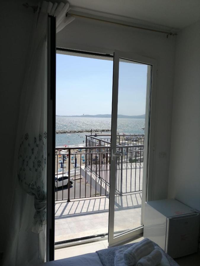Hotel Tirreno Formia Esterno foto