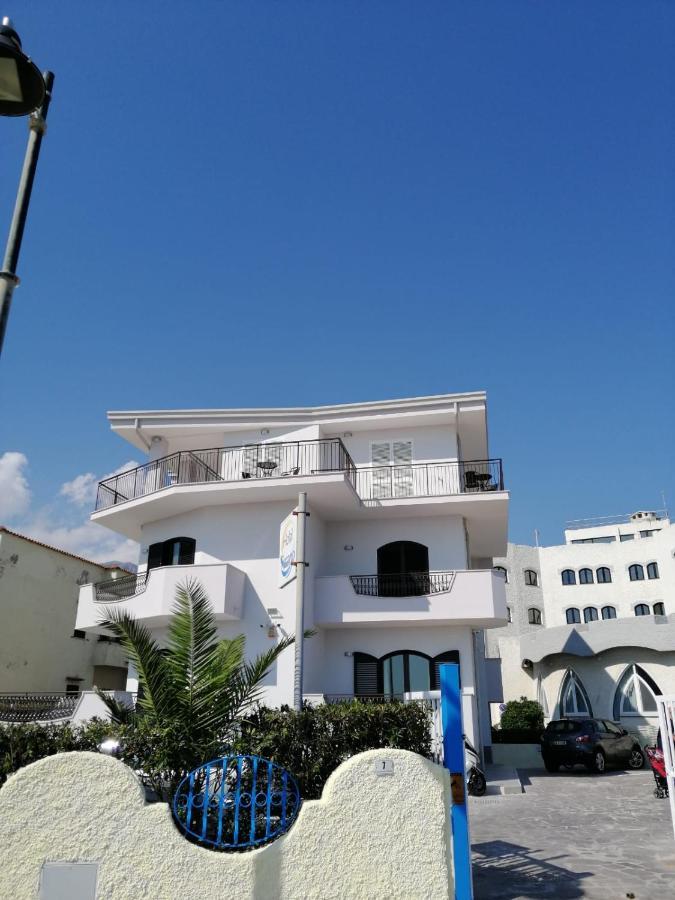 Hotel Tirreno Formia Esterno foto