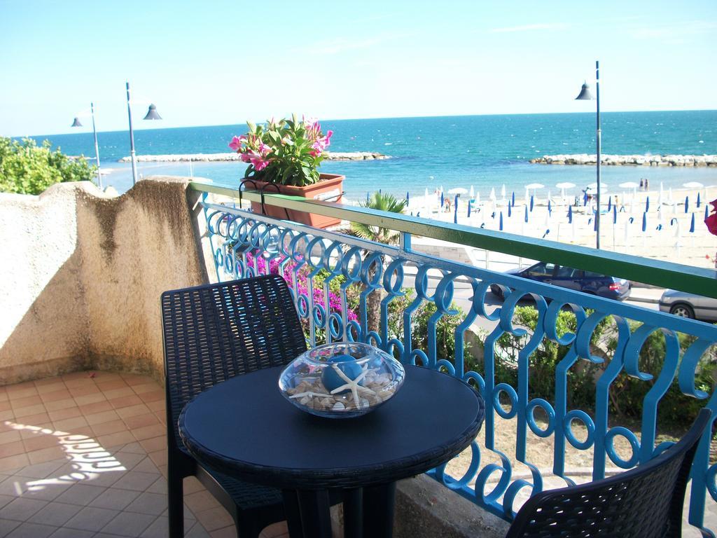 Hotel Tirreno Formia Camera foto