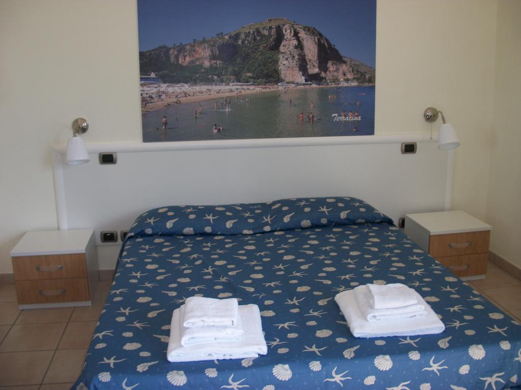 Hotel Tirreno Formia Esterno foto
