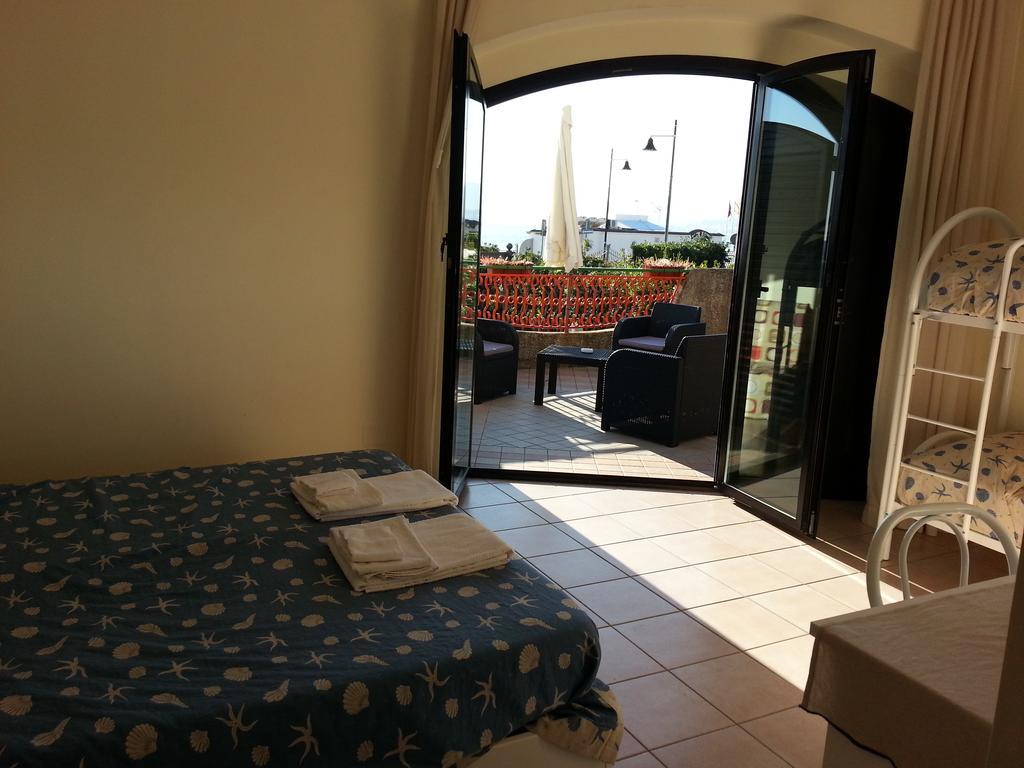 Hotel Tirreno Formia Camera foto