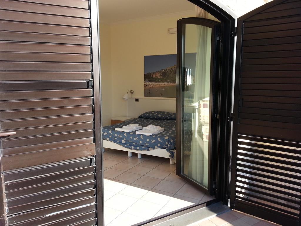 Hotel Tirreno Formia Camera foto