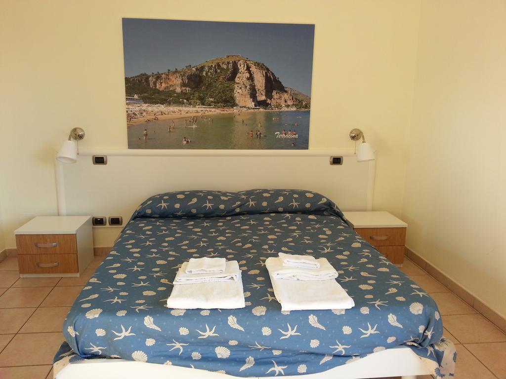 Hotel Tirreno Formia Camera foto