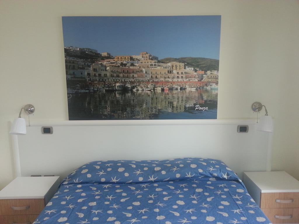 Hotel Tirreno Formia Camera foto